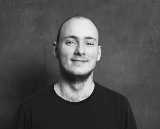 Et billed af mig for mit Webudvikler Portfolio